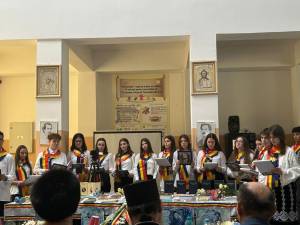 Opera lui Mihai Eminescu a fost prezentată de elevii Colegiului Tehnic din Rădăuți în momentul literar-muzical „Închinare la Luceafăr”