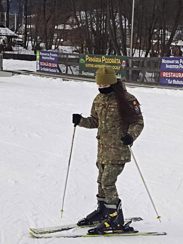 Instrucție pe schiuri, pentru elevii militari câmpulungeni