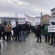 Aproape 100 de suceveni au protestat contra liderului AUR, George Simion