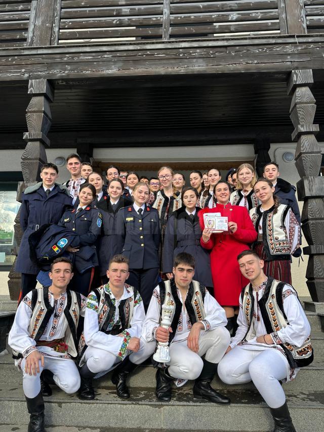 Premiu de Excelență. Foto elev Lesenciuc Alexandru