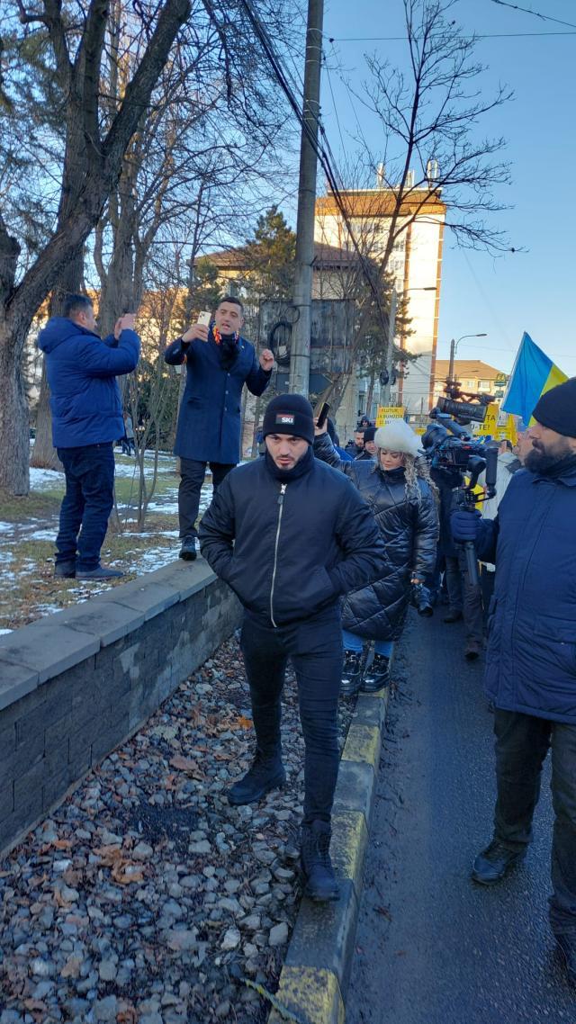 Miting împotriva lui Gheorghe Flutur, cu membri și simpatizanți AUR din județele Suceava, Iași, Botoșani, Neamț, Bistrița-Năsăud și din București