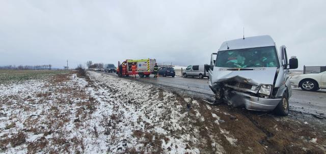 Accident la ieșirea din municipiul Suceava spre Rădăuți, pe E 85