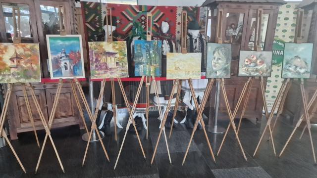 40 de lucrări realizate de artiștii Iosif Csukat și Ovidiu Ambrozie Bortă - BOA pot fi admirate la Centrul Cultural Bucovina. Foto artistul.studio