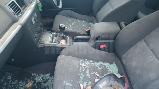 Mașina familiei Ciurariu a ajuns o epavă