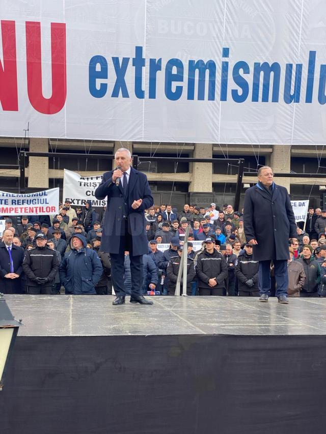 Gheorghe Flutur a organizat la Suceava cel mai mare miting antiextremism din România