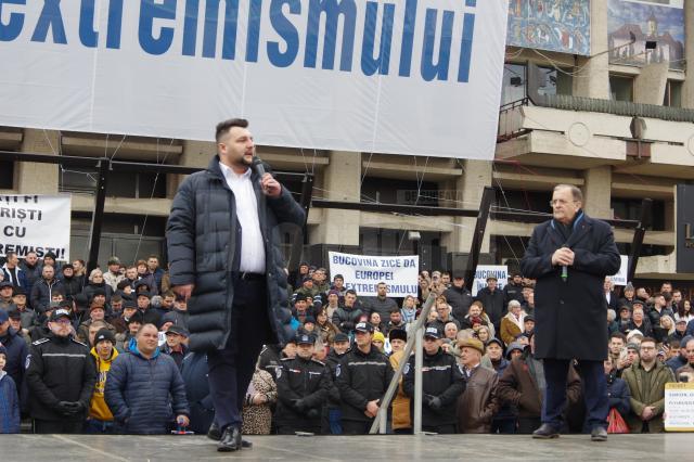 Gheorghe Flutur a organizat la Suceava cel mai mare miting antiextremism din România