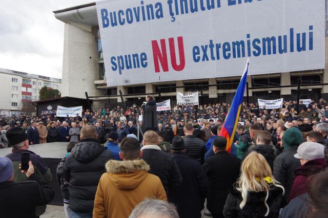 Gheorghe Flutur a organizat la Suceava cel mai mare miting antiextremism din România