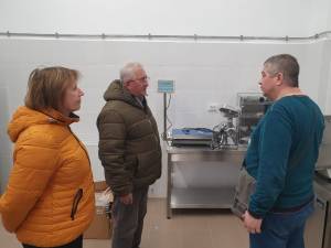 Primarul Ion Lungu a verificat dotările aduse pentru microfabrica și laboratoarele Colegiului Tehnic de Industrie Alimentara Suceava 1