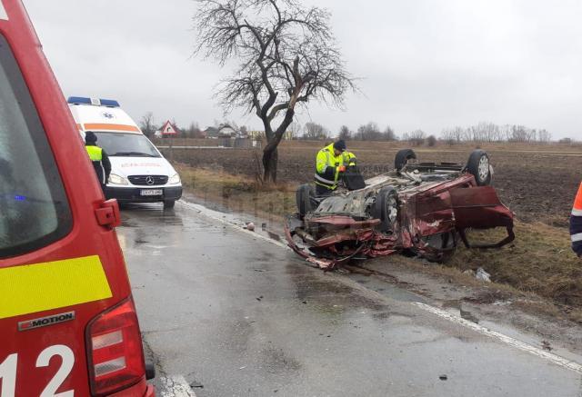 Grav accident, cu patru bărbați cu multiple traumatisme, la ieșirea din Rădăuți spre Gălănești