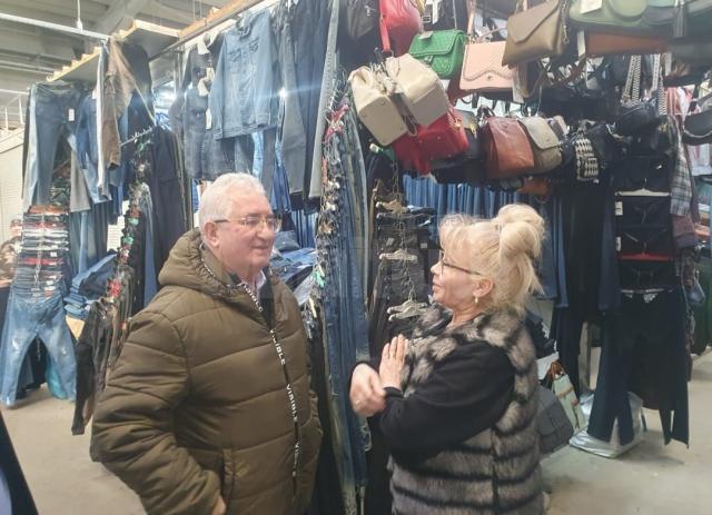 Primarul Sucevei, Ion Lungu, prezent în Bazar, la discuții cu comercianții