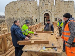 Flutur a fost luni în vizită de lucru pe șantiere la trei obiective de sub autoritatea Consiliului Județean: Palatul Administrativ, Spitalul de Urgență și Cetatea de Scaun