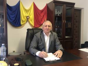Primarul orașului Vicovu de Sus, Vasile Iliuț