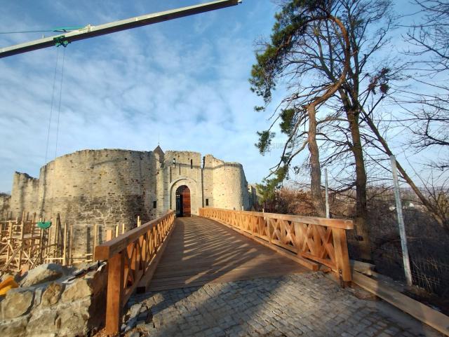 Cetatea de Scaun a Sucevei se redeschide pentru vizitare vineri, în prima zi din martie