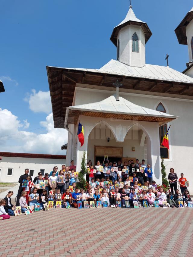 Peste 14.000 de copii și tineri suceveni au participat anul trecut la acțiunile organizate de Sectorul Catehizare, Tineret și Educație pentru Viață