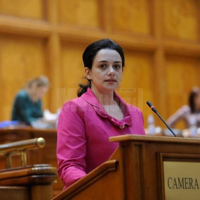 Deputatul PNL de Suceava Angelica Fădor