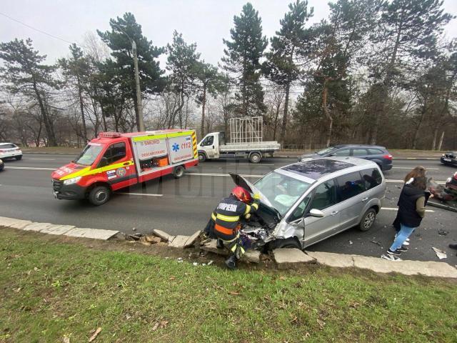 Accident rutier pe Calea Unirii, la Grupul Şcolar