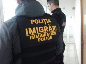 Polițiștii de la Imigrări Suceava au depistat peste 100 de cetățeni străini în situații ilegale