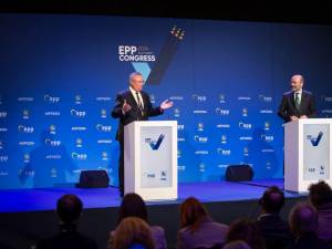Liderul PNL Nicolae Ciucă s-a întâlnit cu lideri europeni și s-a adresat Congresului PPE