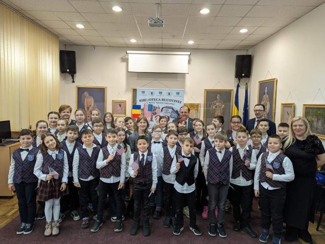 Elevi de la Școala Gimnazială Nr.1 Suceava, la povești cu ambasadorul SUA