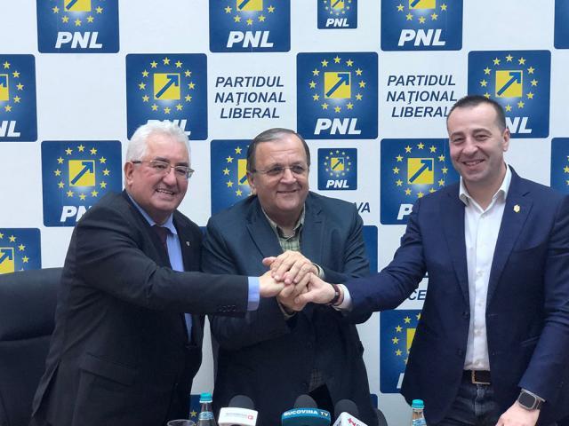 Gheorghe Flutur a făcut anunțul oficial privind candidatura din partea PNL a viceprimarului Lucian Harșovschi pentru Primăria Suceava, el precizând că „este o propunere care vine și din partea actualului primar, Ion Lungu”