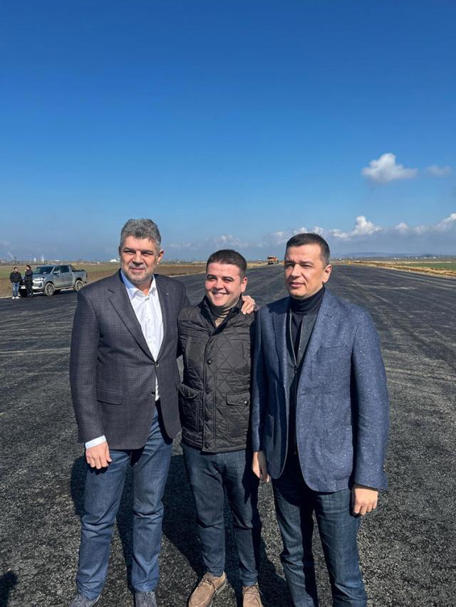 Deputatul PSD Gheorghe Şoldan alături de premierul Marcel Cioacu și ministrul Transporturilor, SorinGrindeanu