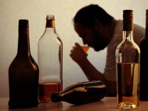 România și Marea Britanie sunt țărilor europene unde se consumă cel mai mult alcool