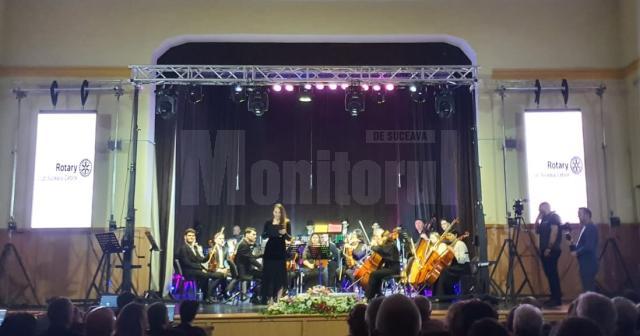 Concert-eveniment al Orchestrei Simfonice Suceava alcătuită din elevi și profesori ai Colegiului de Artă „Ciprian Porumbescu” din Suceava, la Siret