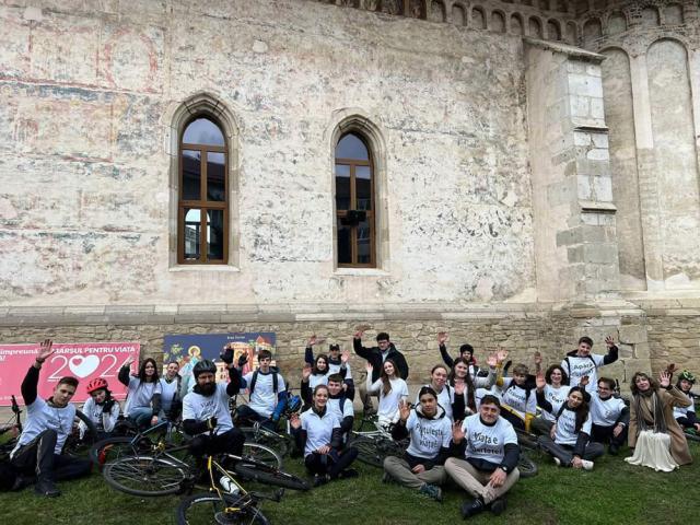 A cincea ediție a Marșului pentru Viață pe biciclete al tinerilor ATOS