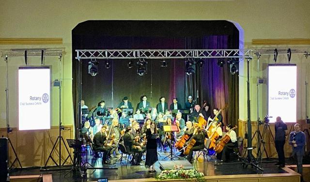 Concert-eveniment al Orchestrei Simfonice Suceava alcătuită din elevi și profesori ai Colegiului de Artă „Ciprian Porumbescu” din Suceava, la Siret