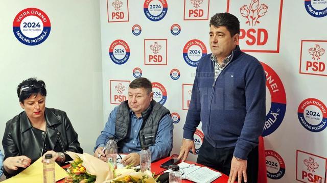 Candidatul PSD pentru Primăria Vatra Dornei, Gheorghe Apetrii, spune că împreună cu echipa de consilieri este pregătit să schimbe în bine acest municipiu