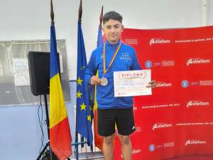 Suceveanul Denis Precub a devenit vicecampion national de juniori la atletism