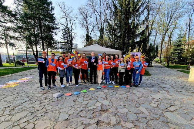 Help Autism Suceava a marcat Ziua Internațională a Autismului prin mai multe acțiuni, în Parcul Universității