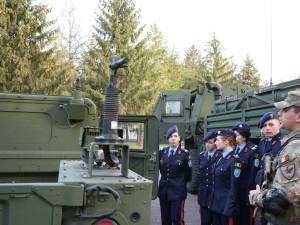 Orientare in carieră pentru elevii militari