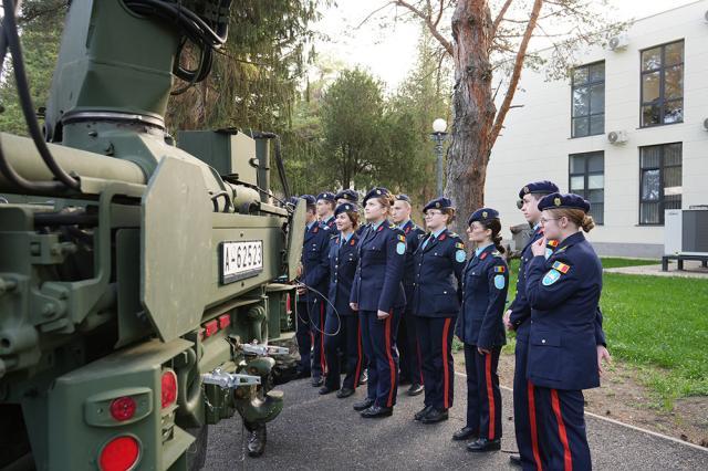 Orientare în carieră pentru elevii militari