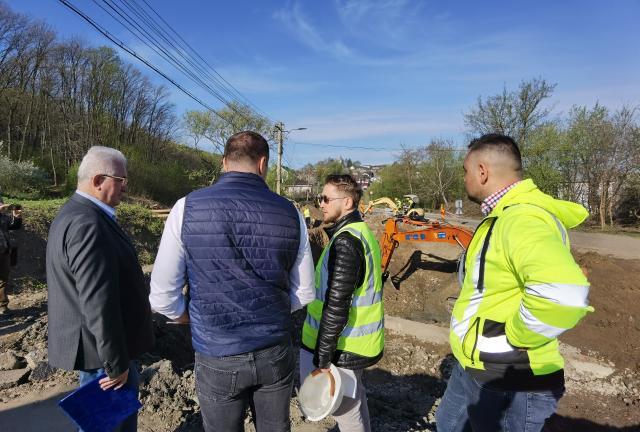 Construirea unui pod nou a fost demarată în forță în municipiul Suceava, pe traseul rutei alternative Suceava-Botoșani