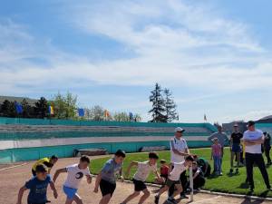 Peste 100 de copii au participat la ”Cupa Sucevei” la atletism