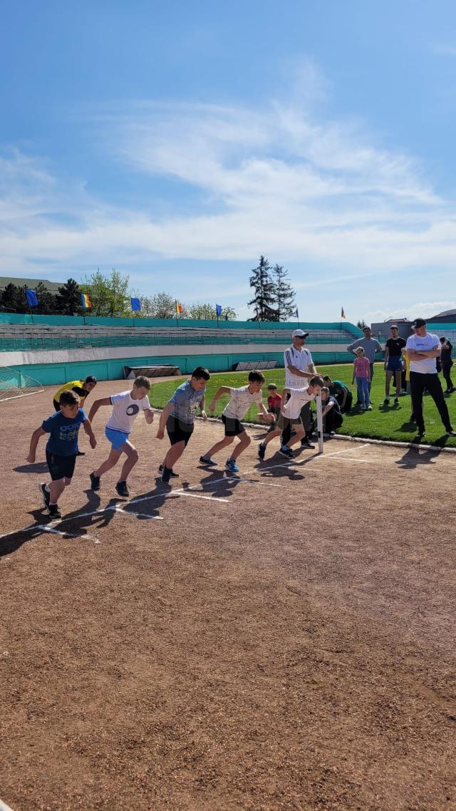 Peste 100 de copii au participat la ”Cupa Sucevei” la atletism