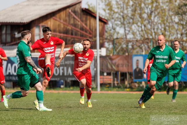 Juniorul Fălticeni a câștigat disputa cu echipa din Dorna Candrenilor. Foto Codrin Anton (FotoSport)