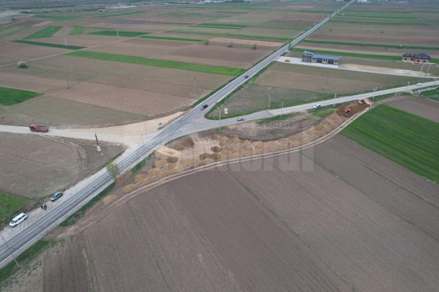 Primaria Horodnic de Sus a început lucrările pentru amenajarea noului sens giratoriu