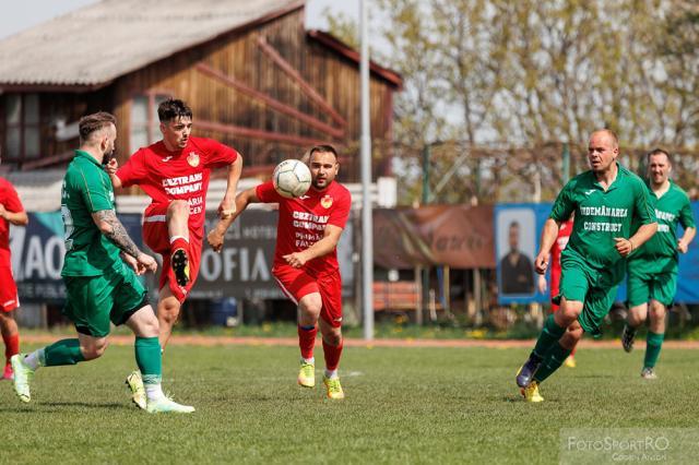 Juniorul Fălticeni a câștigat disputa cu echipa din Dorna Candrenilor. Foto Codrin Anton (FotoSport)