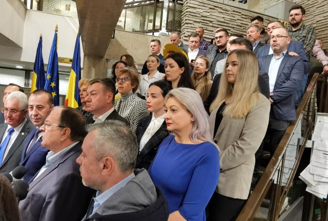 Lucian Harșovschi și echipa sa au depus primii candidaturile pentru funcția de primar al Sucevei, dar și pentru Consiliul Local