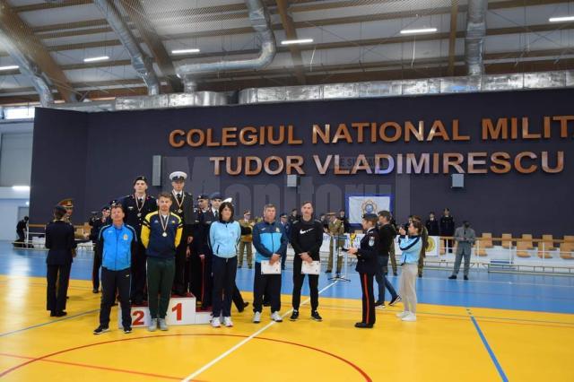 Elevii militari de la Câmpulung, campioni la Olimpiada Sportului Militar Liceal