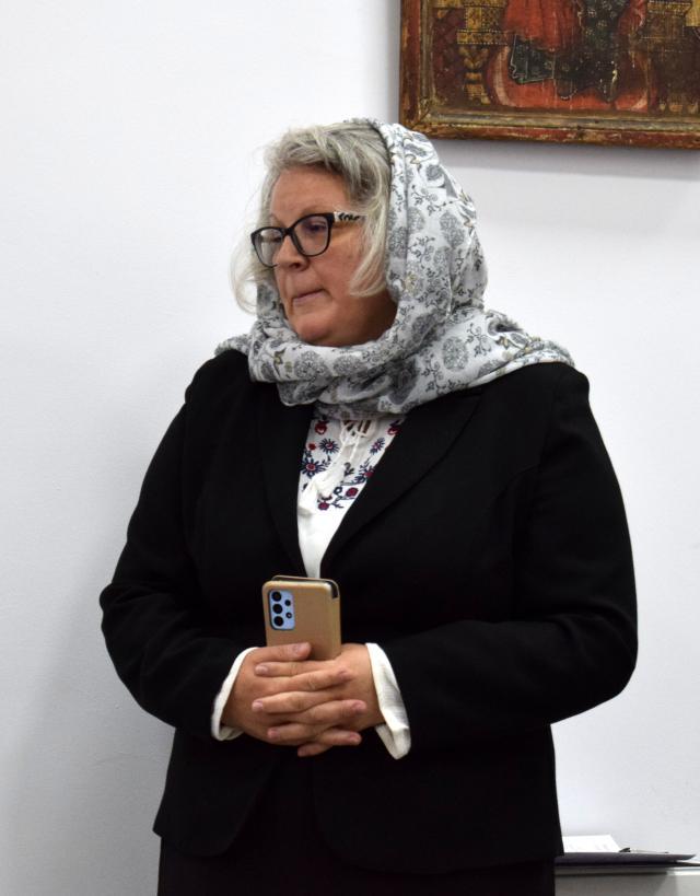 Nicoleta Hoştinariu