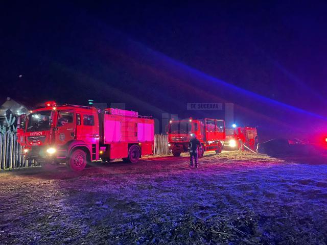 Incendiu puternic, în noapte, la Solca