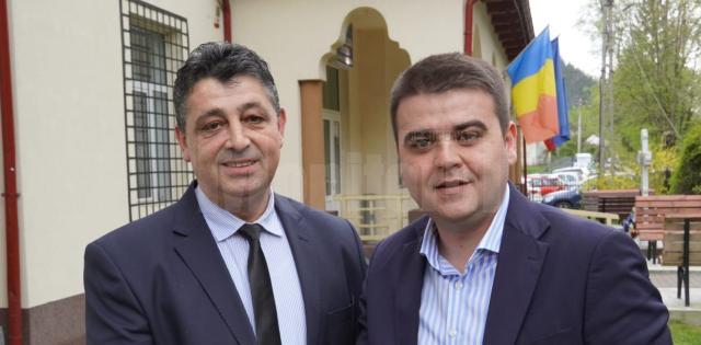 Deputatul Gheorghe Șoldan și primarul din Crucea, Dorin Rusu