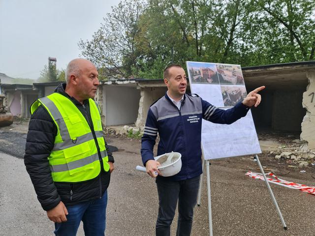 Lucian Harșovschi a precizat că începerea procedurii de demolare a garajelor are ca scop construirea unei parcări supraetajate cu cinci niveluri – prima din Suceava