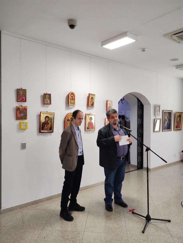 În Foaierul Muzeului de Istorie Suceava a avut loc miercuri, 24 aprilie 2024, vernisajul expoziției de pictură „Ecouri”