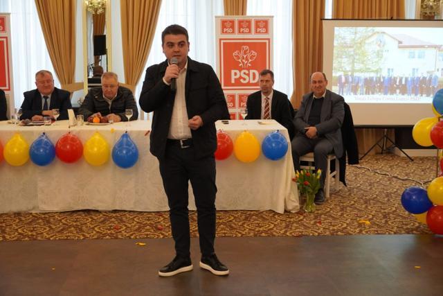 Gheorghe Şoldan a precizat că primarul Gheorghe Fron are cele mai multe proiecte din județ