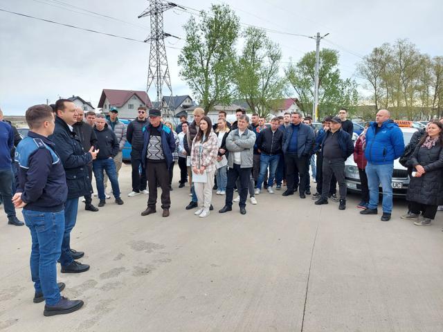 „Exigență ridicată” a fost mesajul prefectului Moldovan, la primul examen practic pentru obținerea permisului auto organizat la Rădăuți