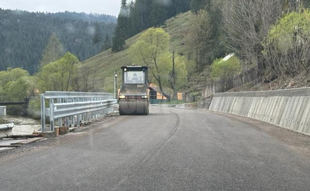 Drum de legătură în lucru de la Moldovița, Argel, spre Brodina și spre granița cu Ucraina la Ulma